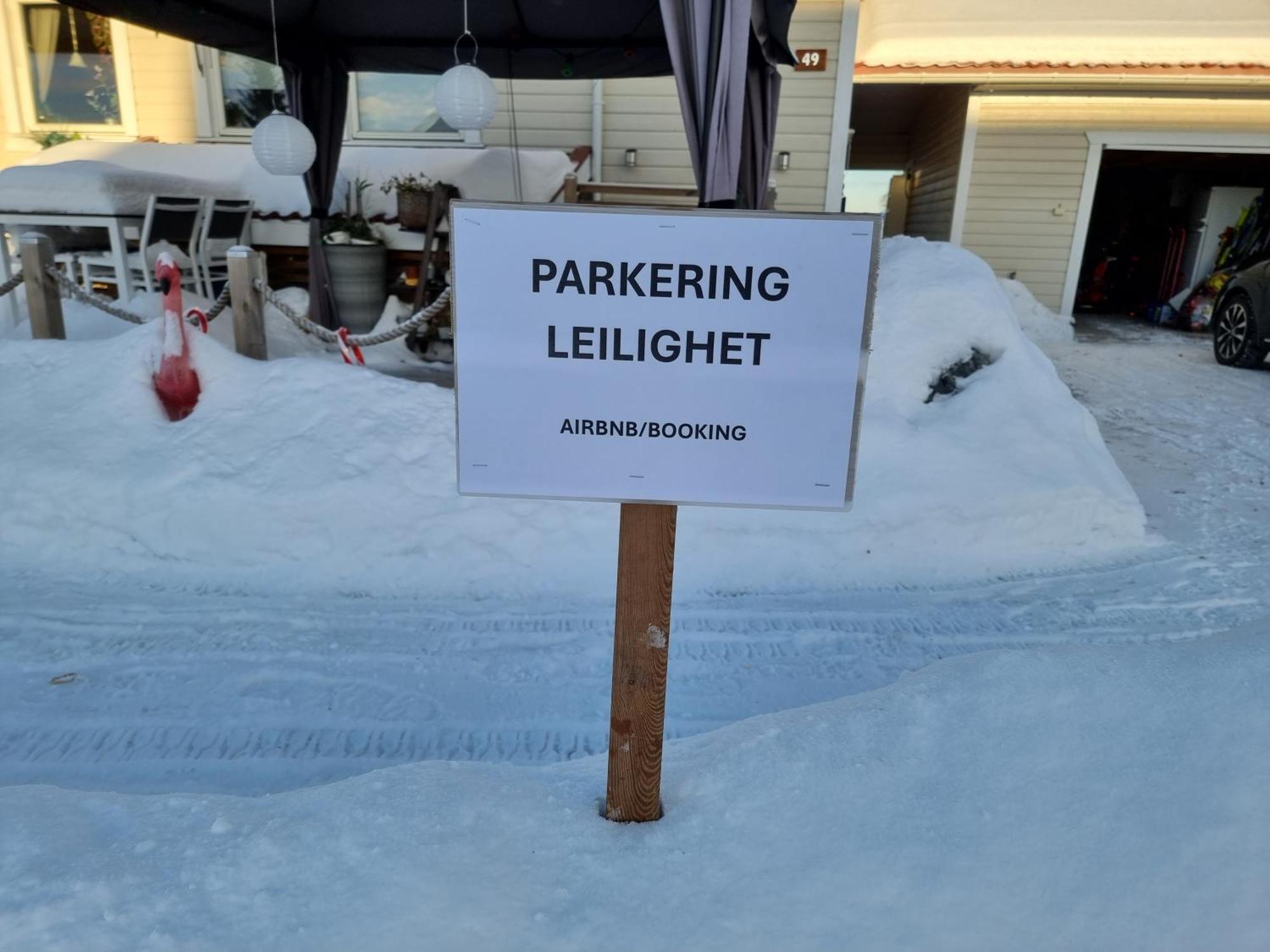 Kjellerleilighet Egen Inngang. Stange 外观 照片